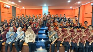 Serunya “Workshop UI/UX Sebagai Penguatan Keahlian di Era Media Digital” di SMK N 2 Purwokerto
